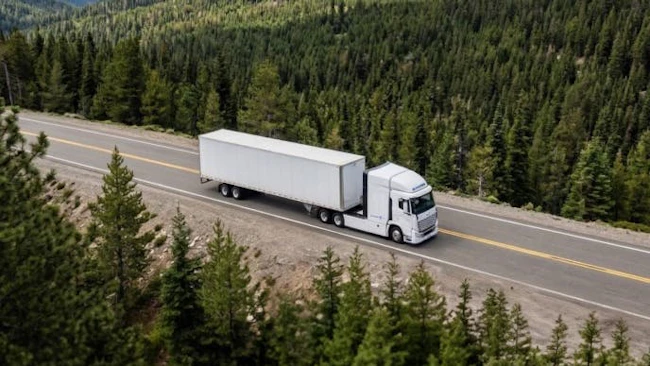 Hyundai XCIENT Fuel Cell trucks expand Canadian commercial fleet operations through Breadner Trailers