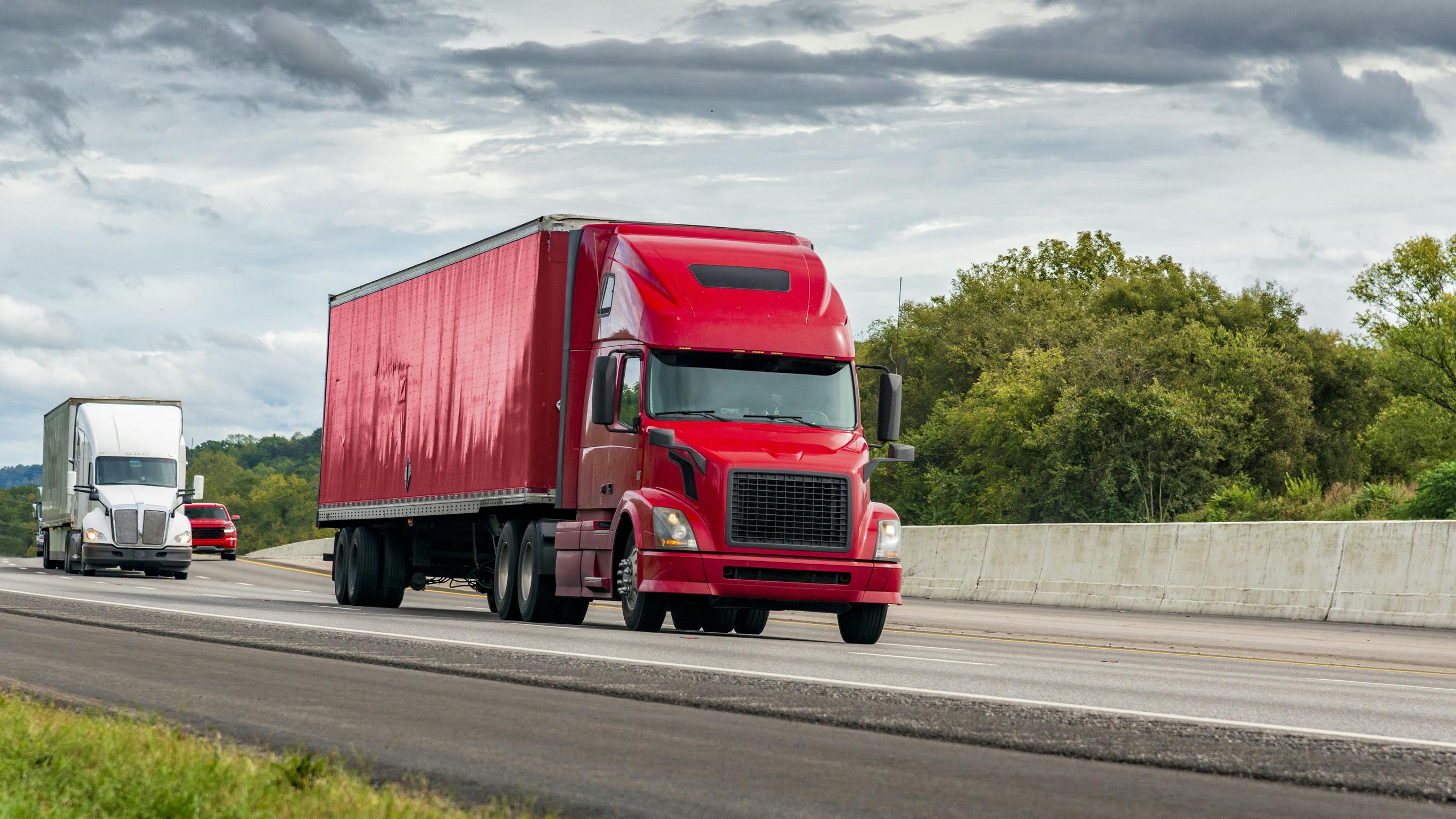 Commercial truck insurance costs rise as ATRI examines fleet risk strategies