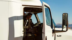 International truck cab features improve driver comfort, safety, and fleet productivity International truck cab features improve driver comfort, safety, and fleet productivity
