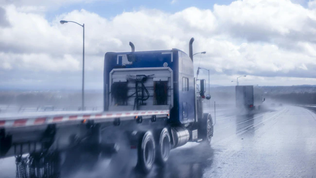 Summer fleet maintenance tips to manage heat, floods, and severe weather risks
