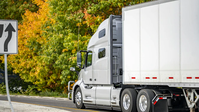 Spot market freight rates soften for dry van and refrigerated, while flatbed gains continue in 2026