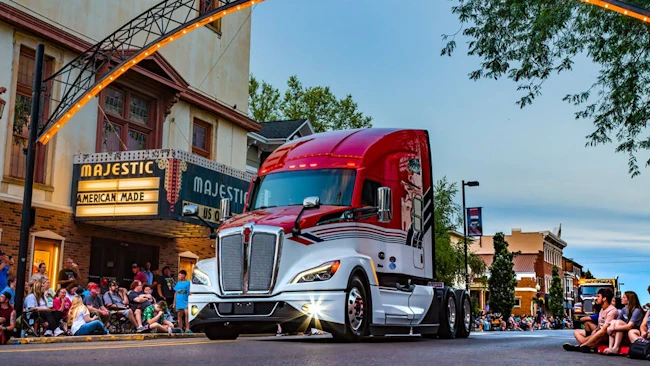 Kenworth Chillicothe plant hosts fifth annual Kenworth Truck Parade