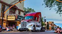 Kenworth Chillicothe plant hosts fifth annual Kenworth Truck Parade Kenworth Chillicothe plant hosts fifth annual Kenworth Truck Parade