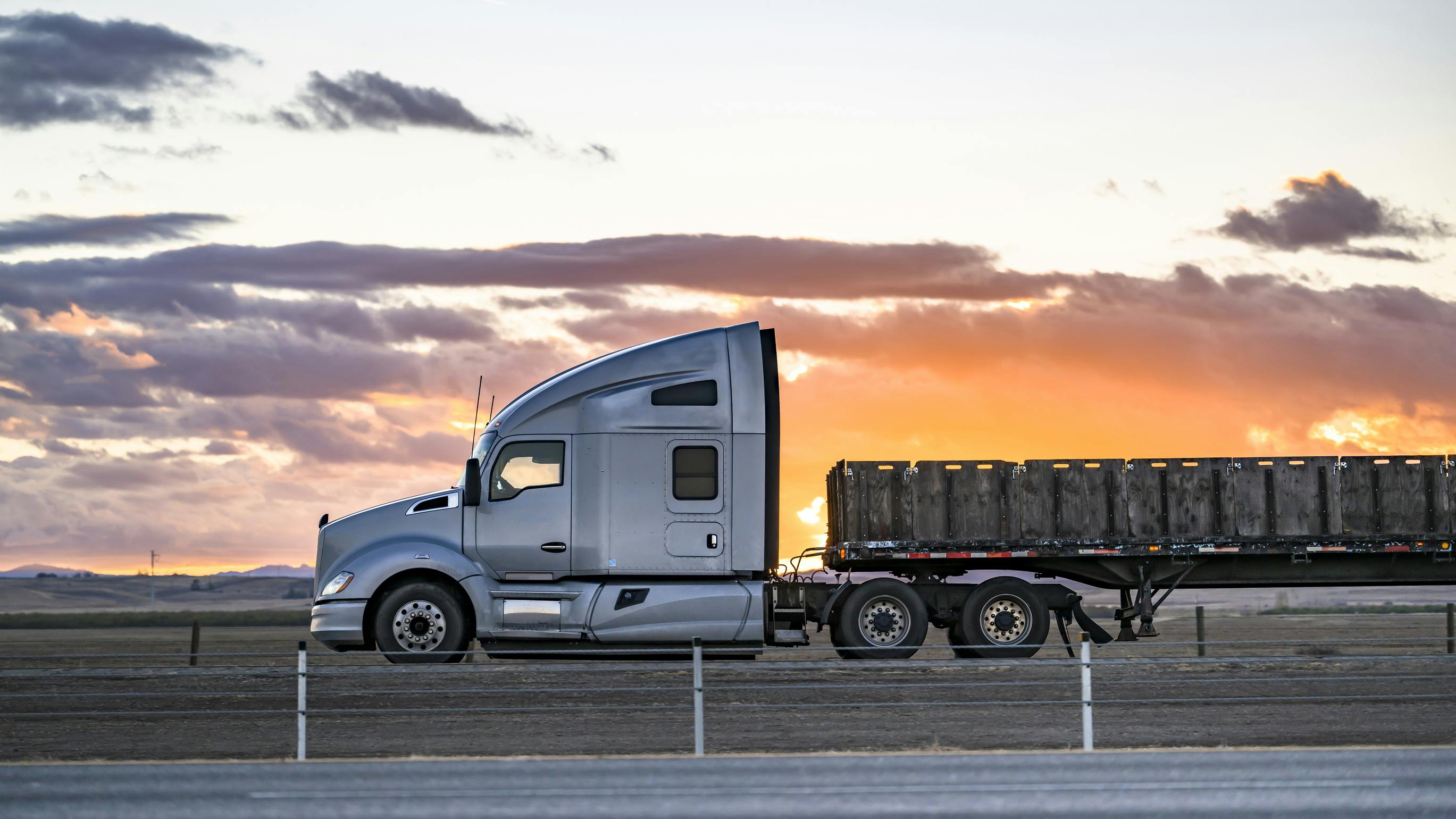ATRI opens motor carrier survey on driver-facing camera safety