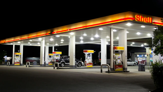 U.S. diesel and gasoline prices fall as Strait of Hormuz tensions reshape global fuel markets