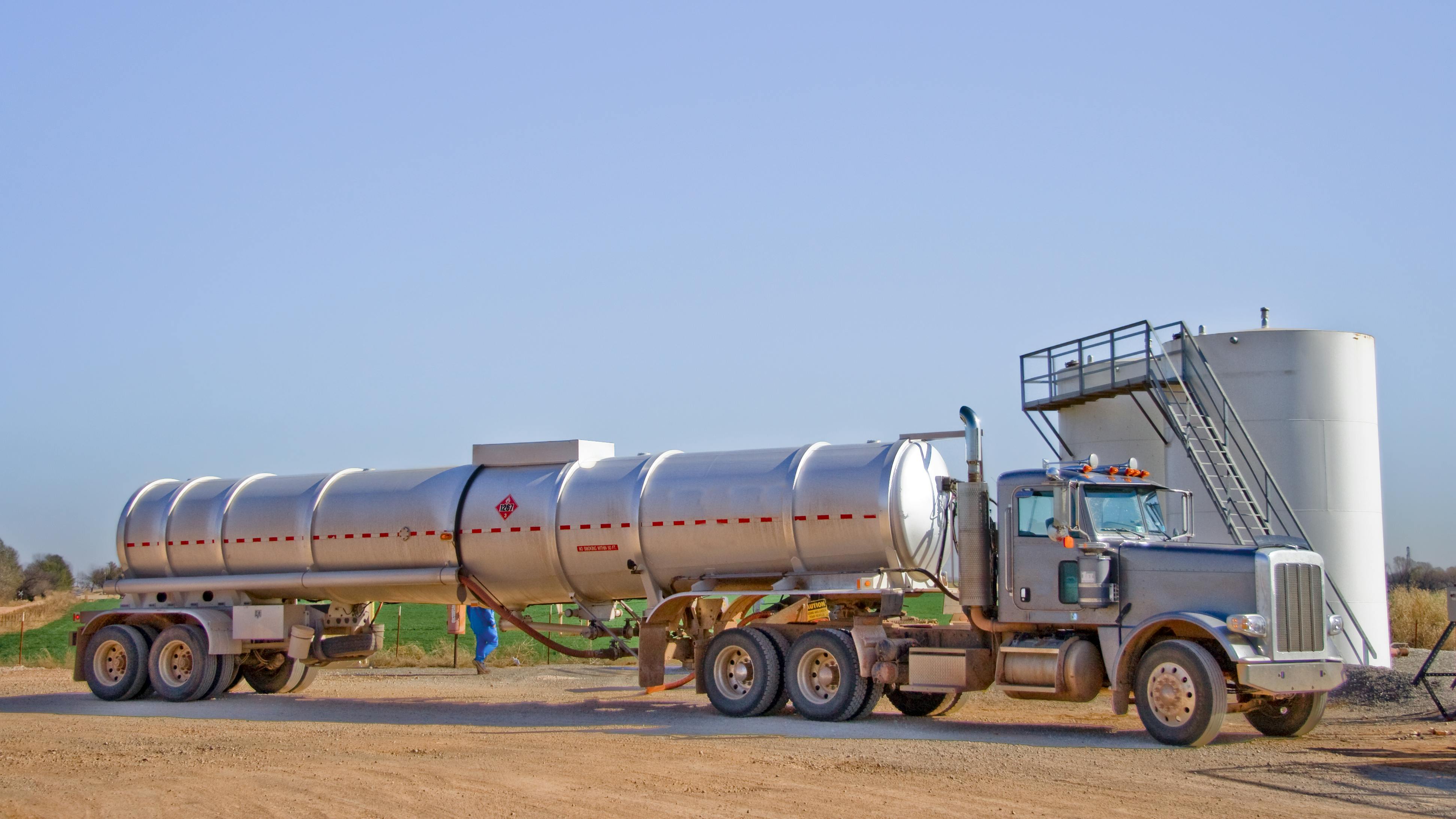 Tank trailer interior wear patterns signal corrosion risks and maintenance needs
