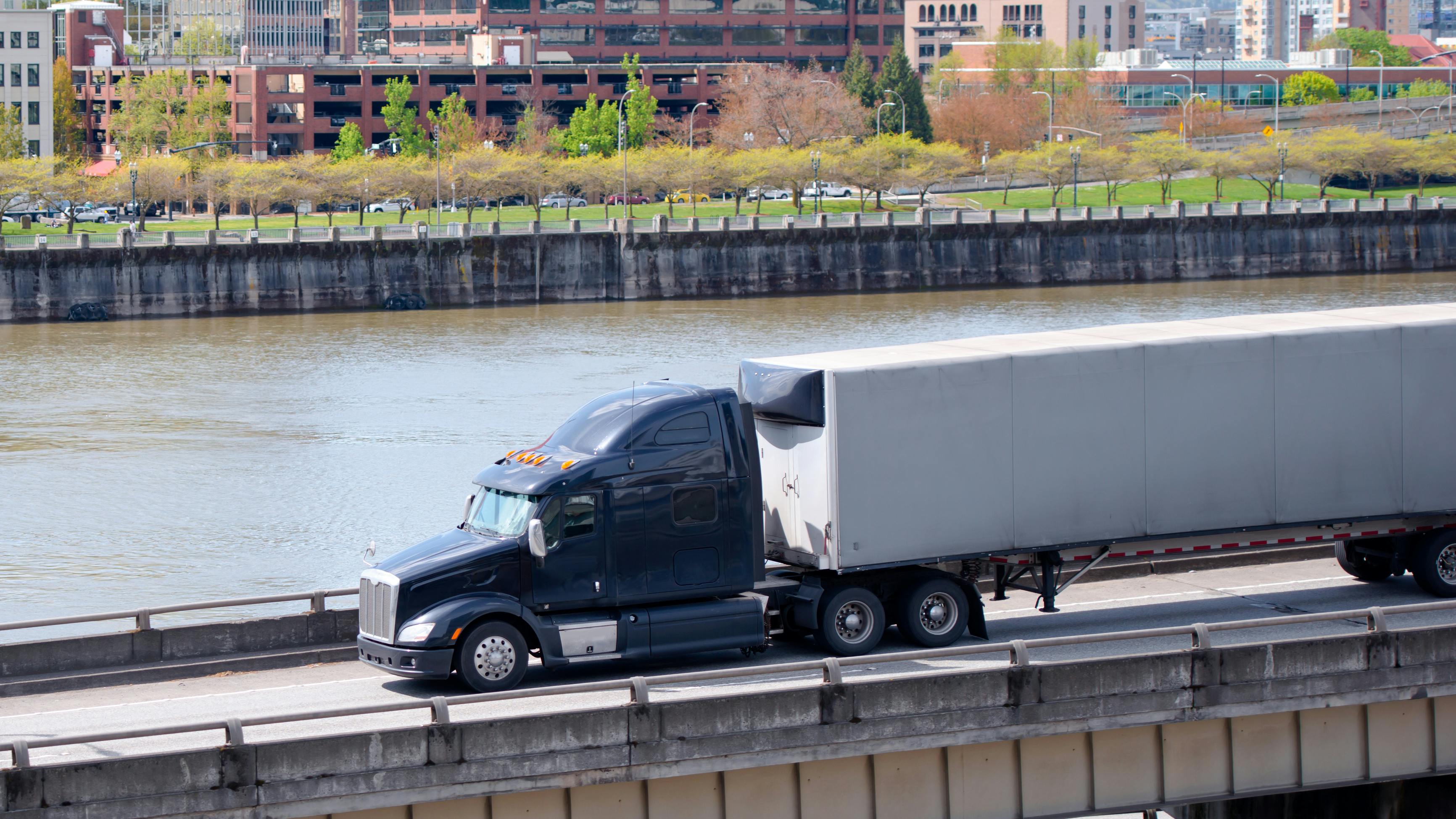 Verisk CargoNet warns fleets of rising July 4 cargo theft risk
