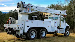 Altec Digger Derrick models’ incorrect pole rack capacity rating