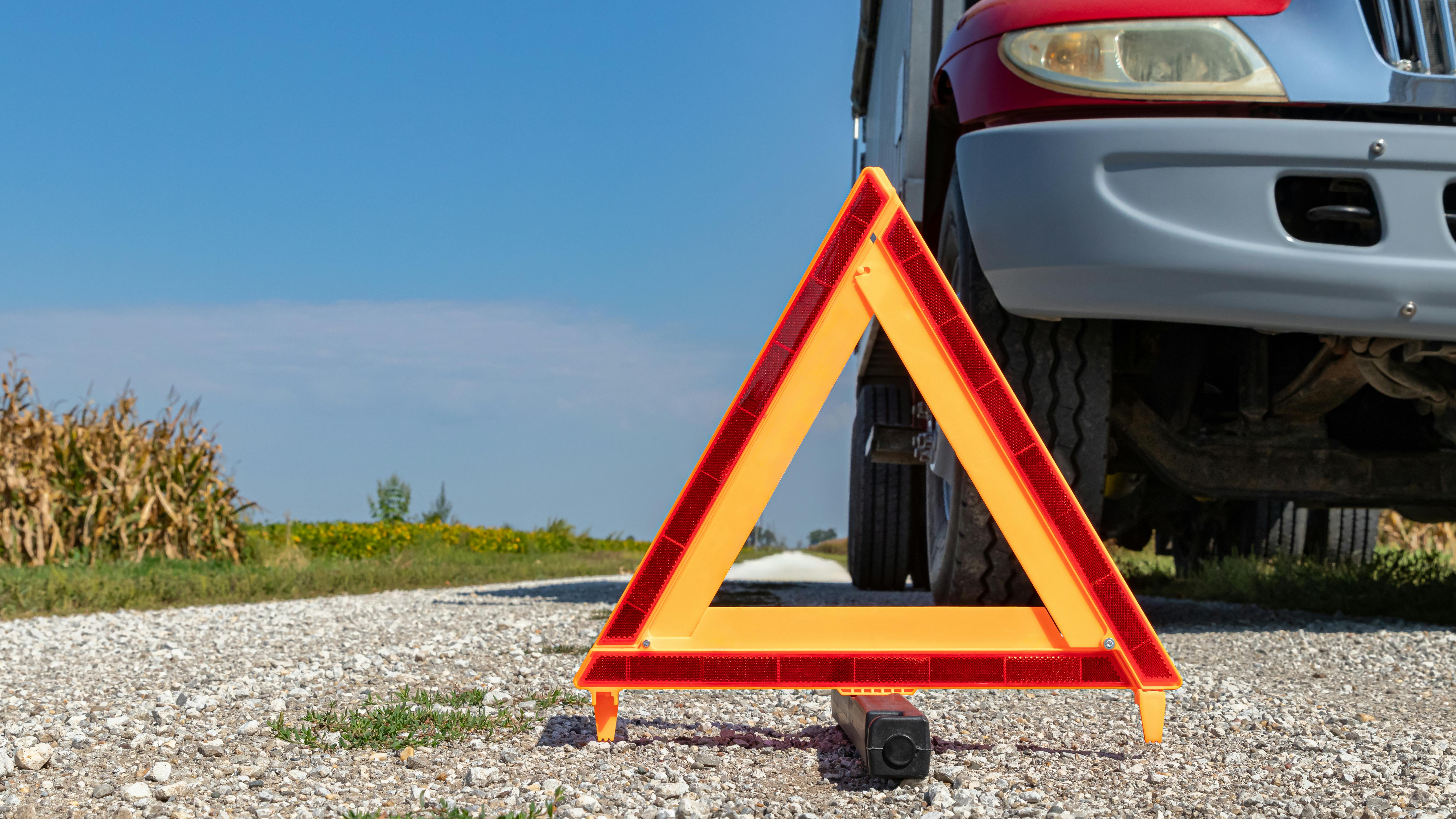 Roadside tire service safety: How fleets can reduce technician accidents