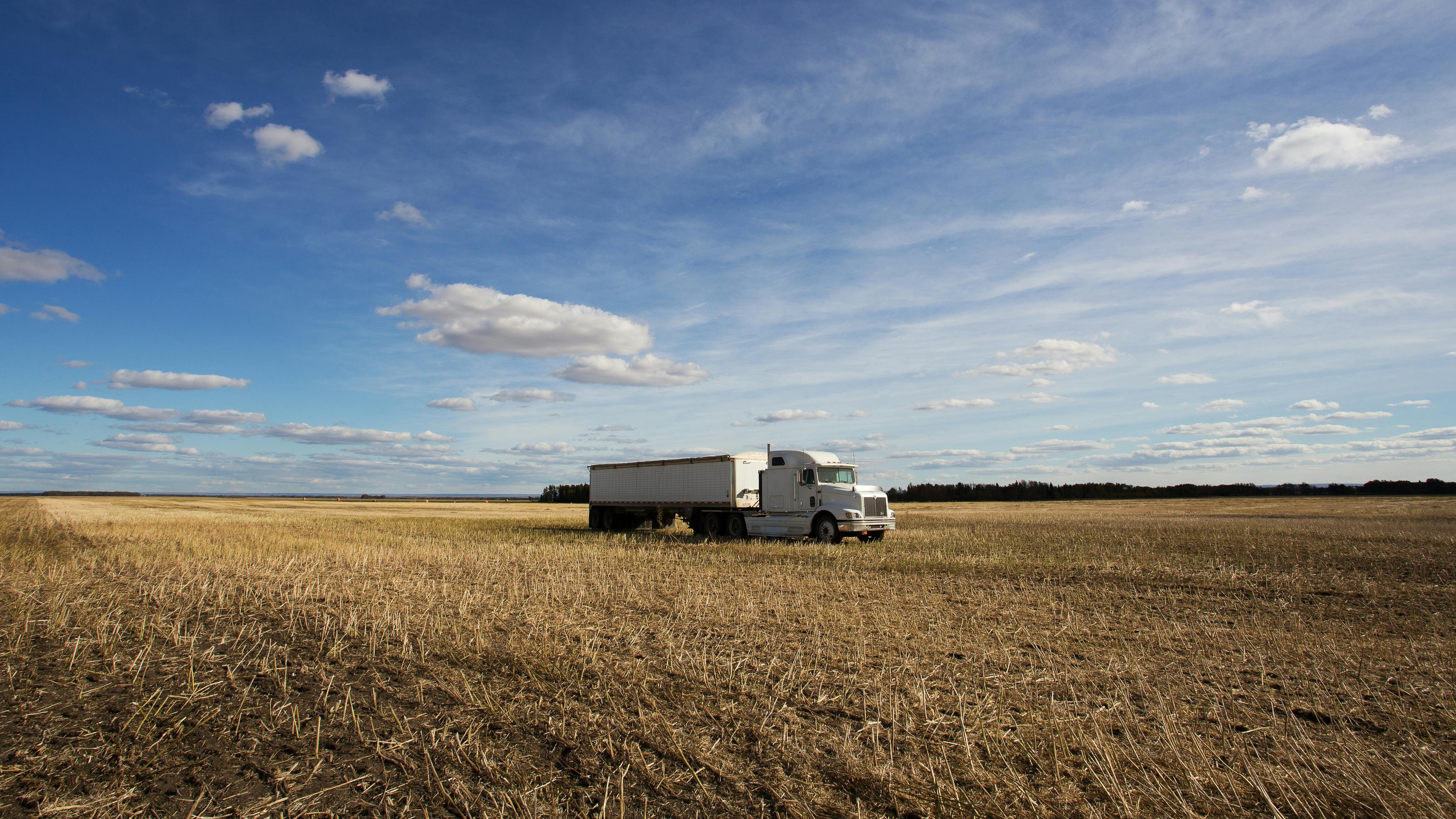 Women In Trucking seeks nominations for 2026 trucking leadership award sponsored by Centerline Drivers