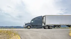 Truckload spot rates fall as DAT and FTR track dry van, reefer, and flatbed trends