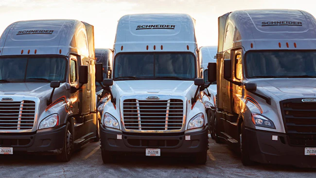 6a761b4dc434418cff0b093b Sndr Trucks 1
