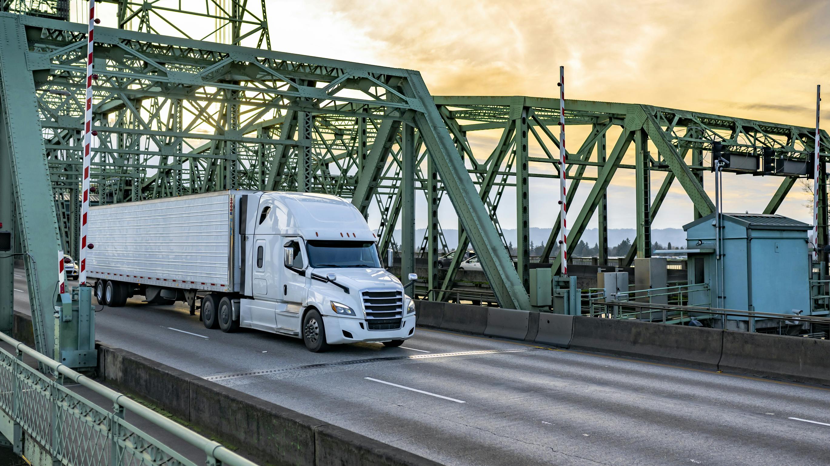 C.H. Robinson report tracks refrigerated truckload rates and capacity trends