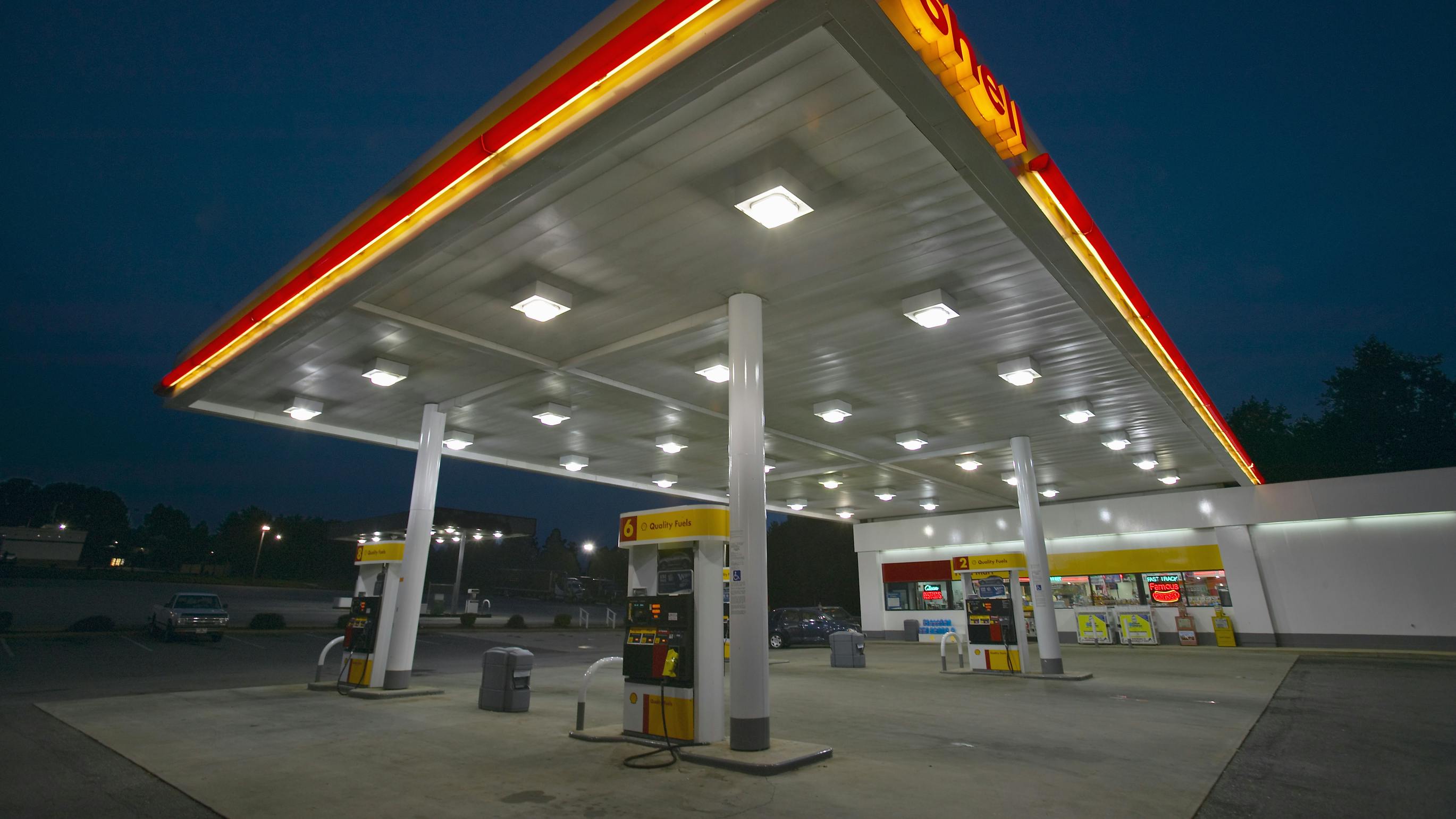 U.S. diesel prices rise as Iran sanctions and Strait of Hormuz tensions escalate