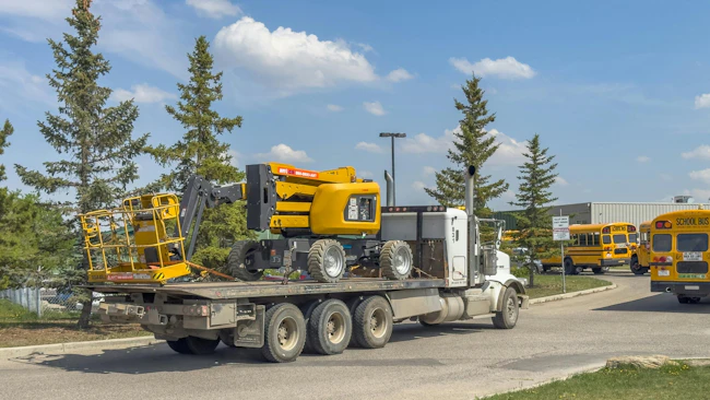 How truck drivers can improve safety around school buses and school zones
