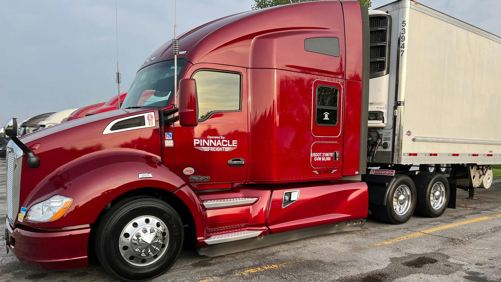 Pinnacle Trucking adds $0.10-per-mile hazmat pay for OTR drivers
