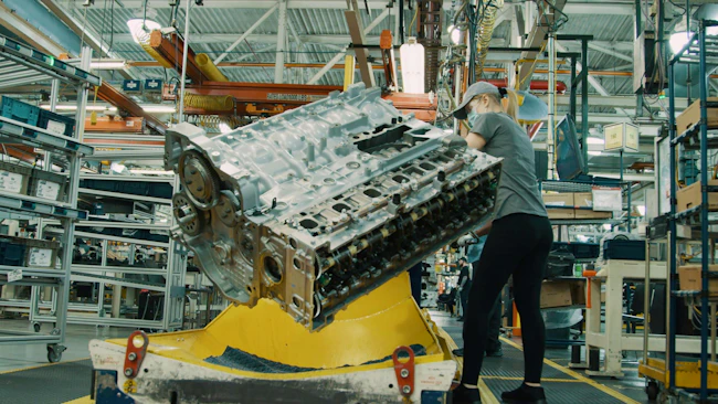 EPA 2027 engine strategies: How truck OEMs plan for low-NOx regs