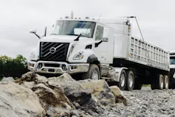 The VNX 300 daycab is available as a tractor or a straight truck.