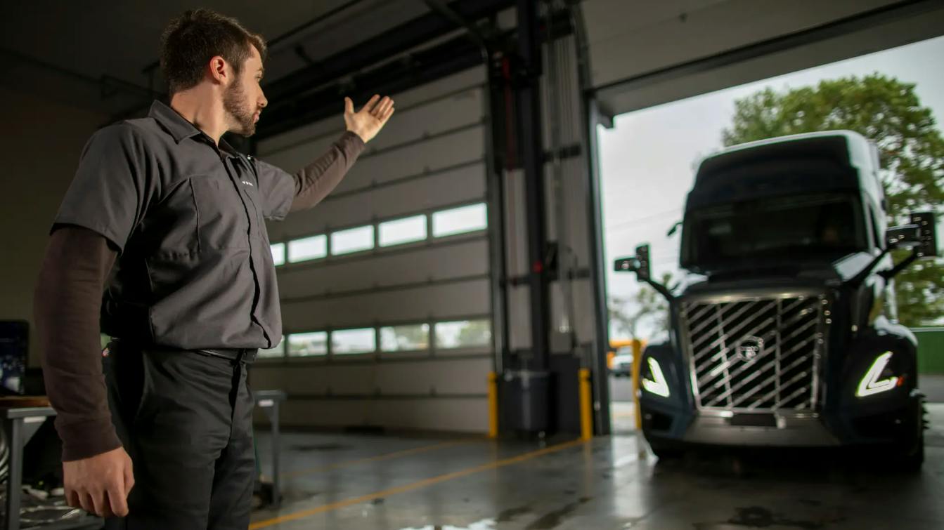 Volvo Trucks adds powertrain repair coverage to Silver Service Contract for fleets